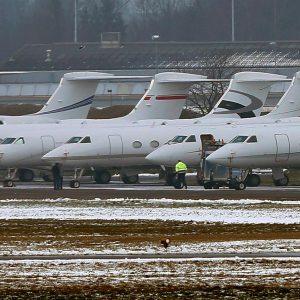 Νταβός: Από που καταφθάνουν τα ιδιωτικά τζετ των πλουσίων και ισχυρών