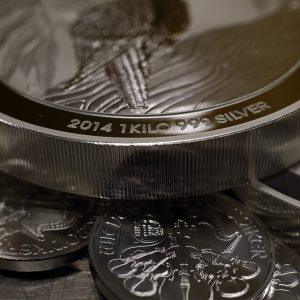 Ασήμι: Πρόβλεψη για εκτίναξη του ασημιού στα 150 δολάρια