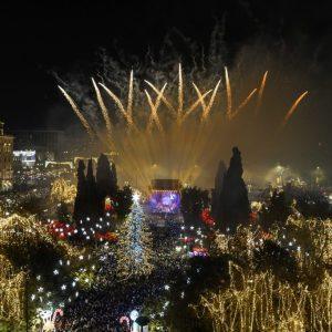 Greece Ushers in the New Year With Concerts, Fireworks