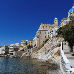 Τουρισμός: Σύρος και Νάξος ανάμεσα στους πιο αυθεντικούς προορισμούς του κόσμου για το 2026