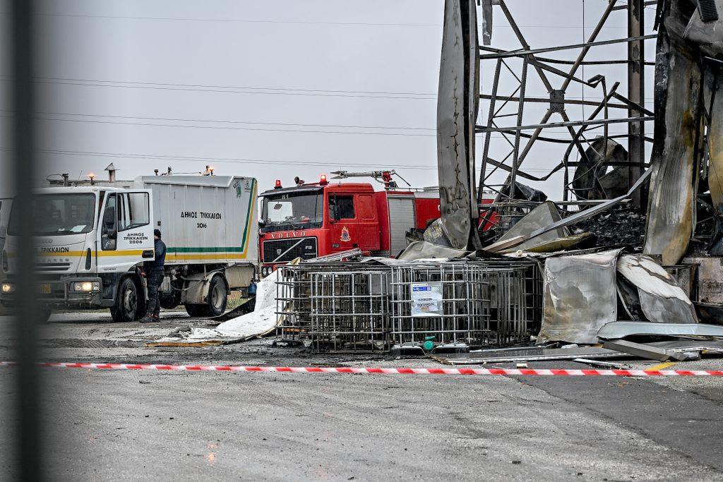 Βιολάντα: «Μπαλάκι» ευθυνών Κεραμέως – Πυροσβεστικής για την πυρασφάλεια του εργοστασίου