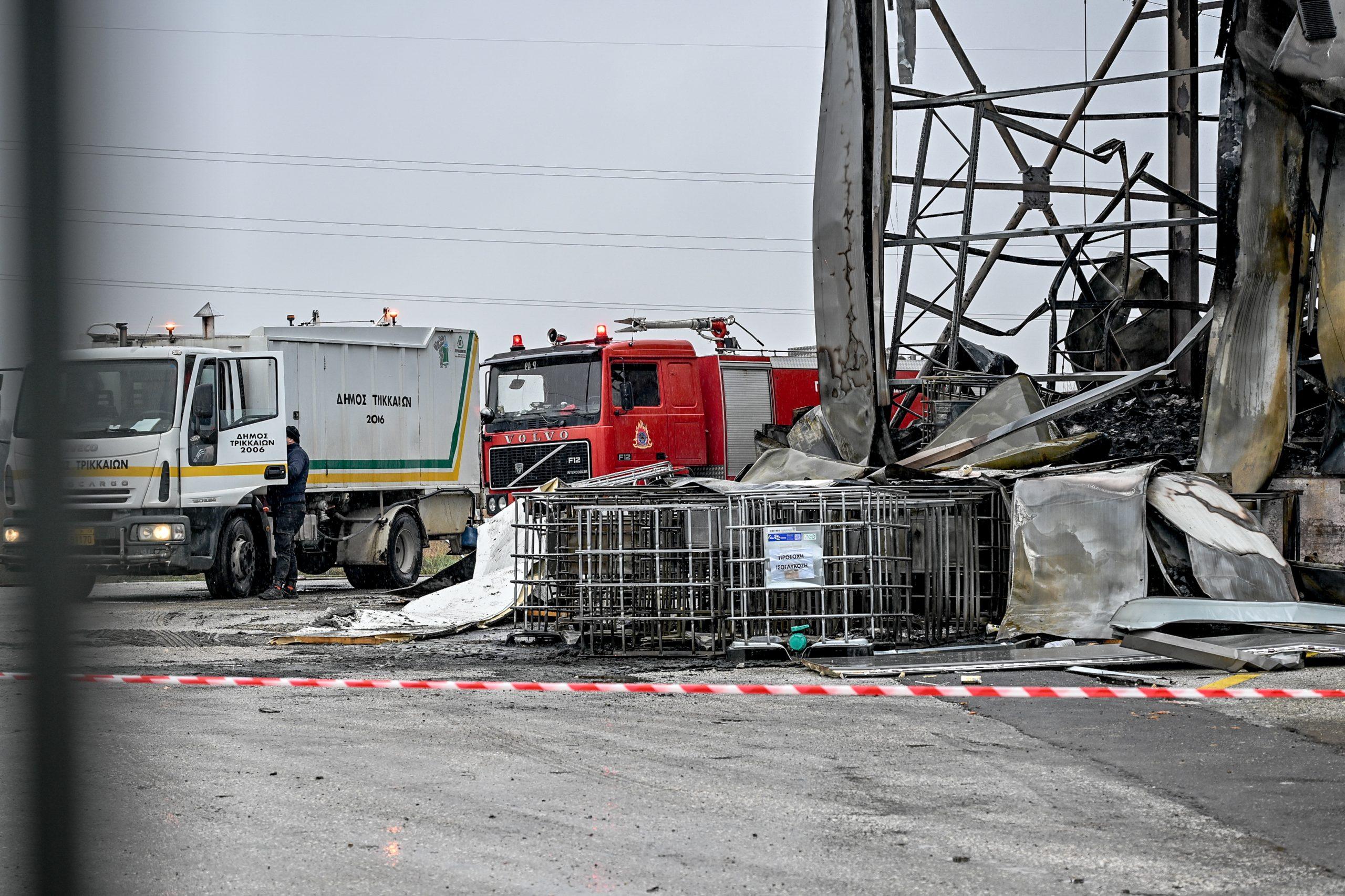 Βιολάντα: «Μπαλάκι» ευθυνών Κεραμέως – Πυροσβεστικής για την πυρασφάλεια του εργοστασίου