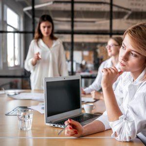 Γυναικαία απασχόληση: Νέο πρόγραμμα ενίσχυσης με 10.000 θέσεις εργασίας