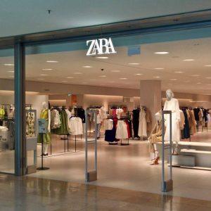 Zara: Πενήντα χρόνια ιστορίας -Το ιστορικό κατάστημα κατεβάζει ρολά, ανοίγει το πρώτο Zacaffé
