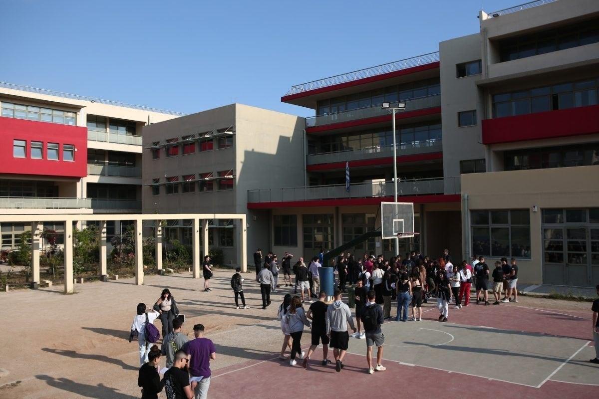 Εθνικό Απολυτήριο: Ο οδικός χάρτης για διάλογο 9 μηνών