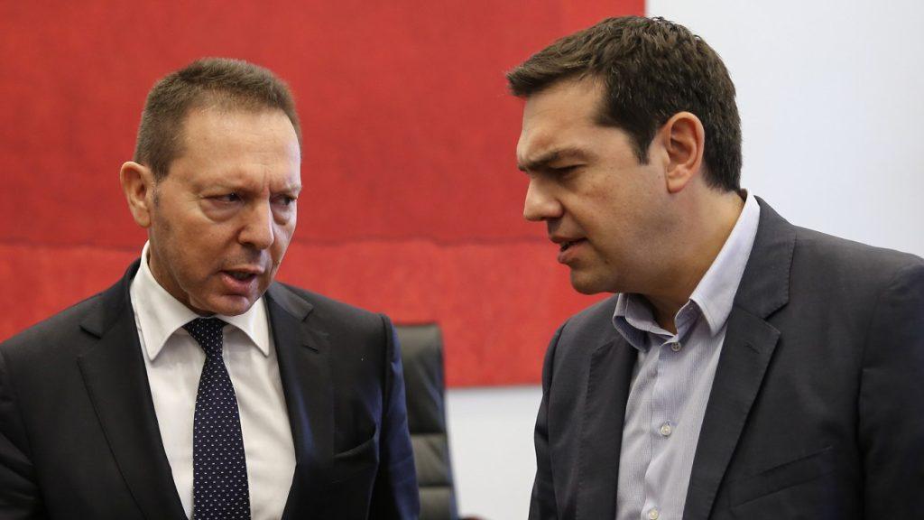 Τσίπρας προς Στουρνάρα: «Μια τρίτη θητεία αξίζει κάθε κόπο…»