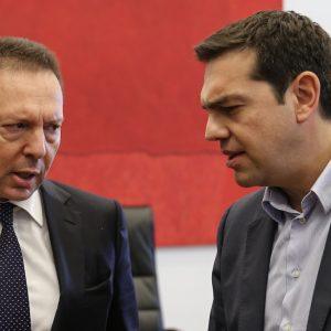 Τσίπρας προς Στουρνάρα: «Μια τρίτη θητεία αξίζει κάθε κόπο…»