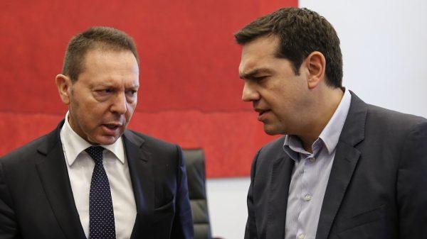 Τσίπρας προς Στουρνάρα: «Μια τρίτη θητεία αξίζει κάθε κόπο…»