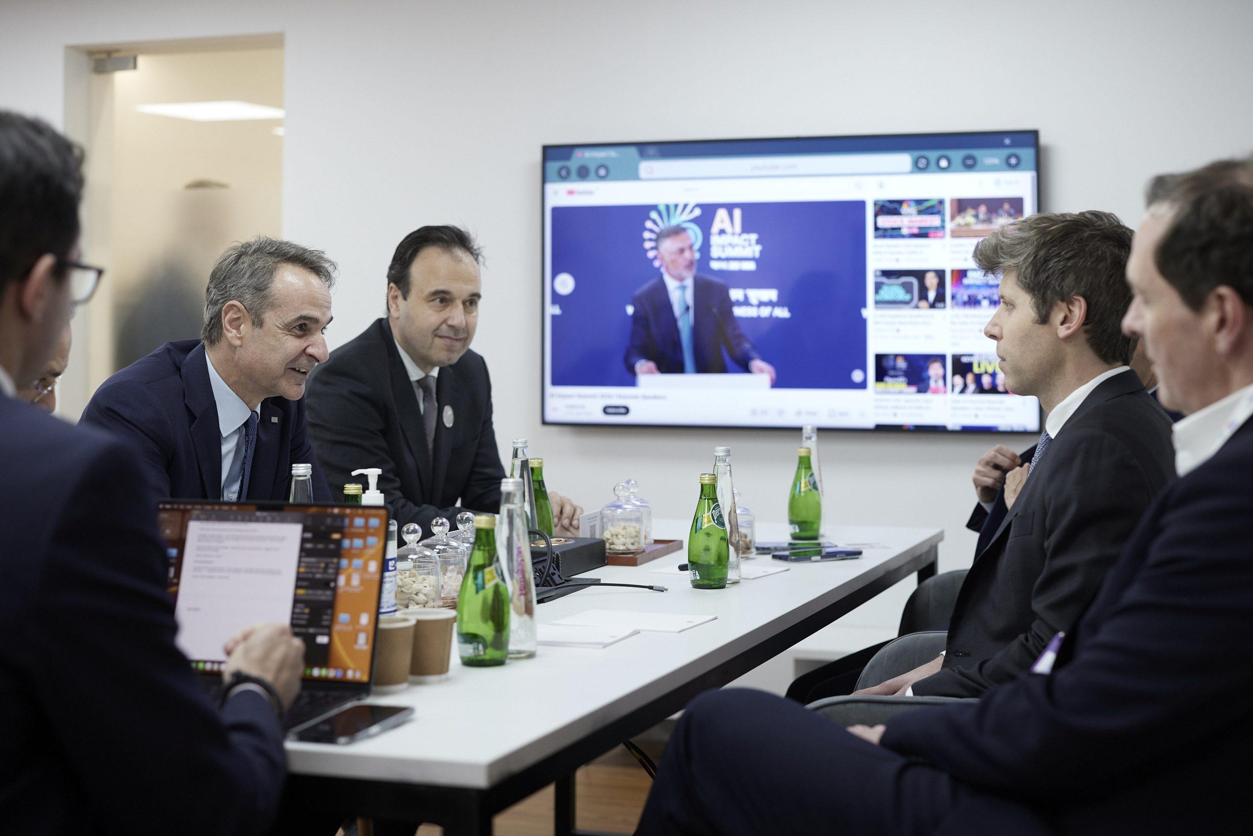 Μητσοτάκης: Συναντήσεις με στελέχη τεχνολογικών εταιρειών στο AI Impact Summit 2026