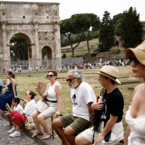 ΗΠΑ: Αμερικανοί εγκαταλείπουν τη χώρα σε αριθμούς ρεκόρ
