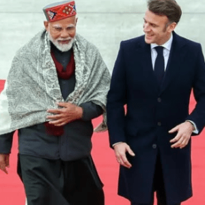 Mακρόν: Στο Δελχί με Rafale στις βαλίτσες