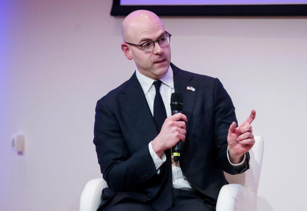 Μίραν (Fed): Παραιτείται από τον Λευκό Οίκο