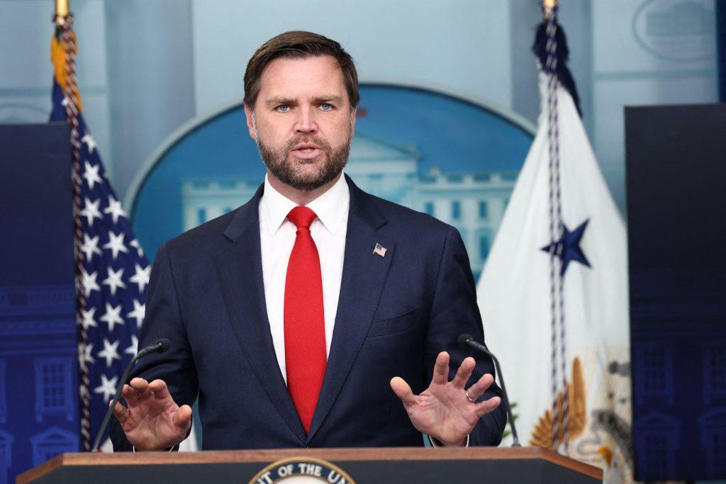 Ιράν: Ο Βανς δεν βλέπει «καμιά πιθανότητα» πολέμου διαρκείας