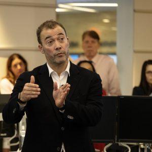 Washington Post: Τι σημαίνει η παραίτηση του Γουίλ Λιούις μετά το σαρωτικό κύμα απολύσεων