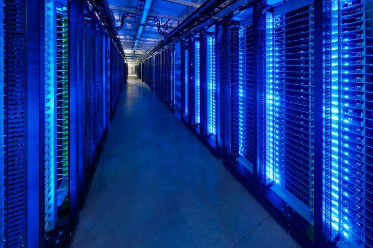 Βρετανία: Ακτιβιστές εναντίον Data Centers