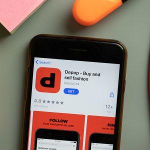 Depop: Από το Etsy στο eBay – Άλλαξε χέρια η αγαπημένη της Gen Z