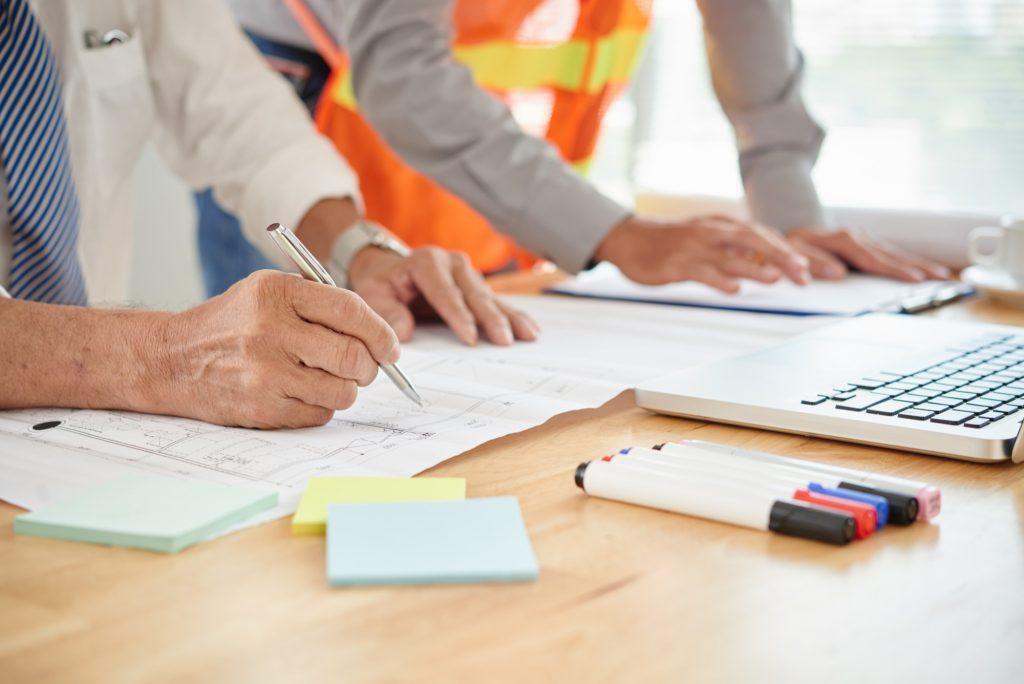 Επιθεώρηση Εργασίας: Ιστορικό υψηλό σε ελέγχους και πρόστιμα το 2025