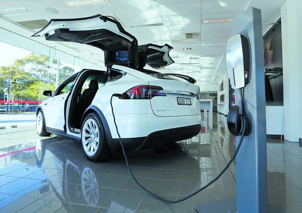 Ηλεκτρικά Αυτοκίνητα: Το τέλος της ευφορίας και η ζημιά 65 δισ. δολαρίων