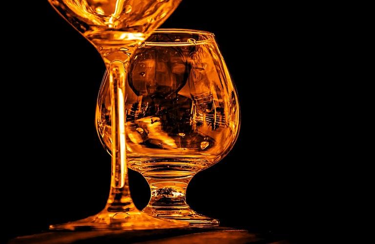 Αλκοολούχα ποτά: Τι έφερε hangover στην αγορά  [γραφήματα]