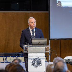 Καλαφάτης: Στήριξη σε προσπάθειες που προάγουν την ανθρώπινη διάσταση έρευνας και καινοτομίας