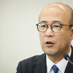 Toyota: Αντικαθιστά τον διευθύνοντα σύμβουλο