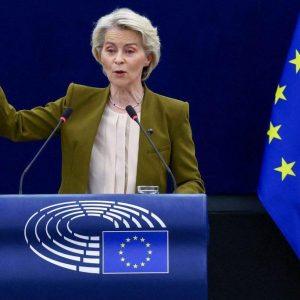 Κομισιόν: Νέο πακέτο κυρώσεων εις βάρος της Ρωσίας – Παγώνει το πλαφόν στο ρωσικό πετρέλαιο