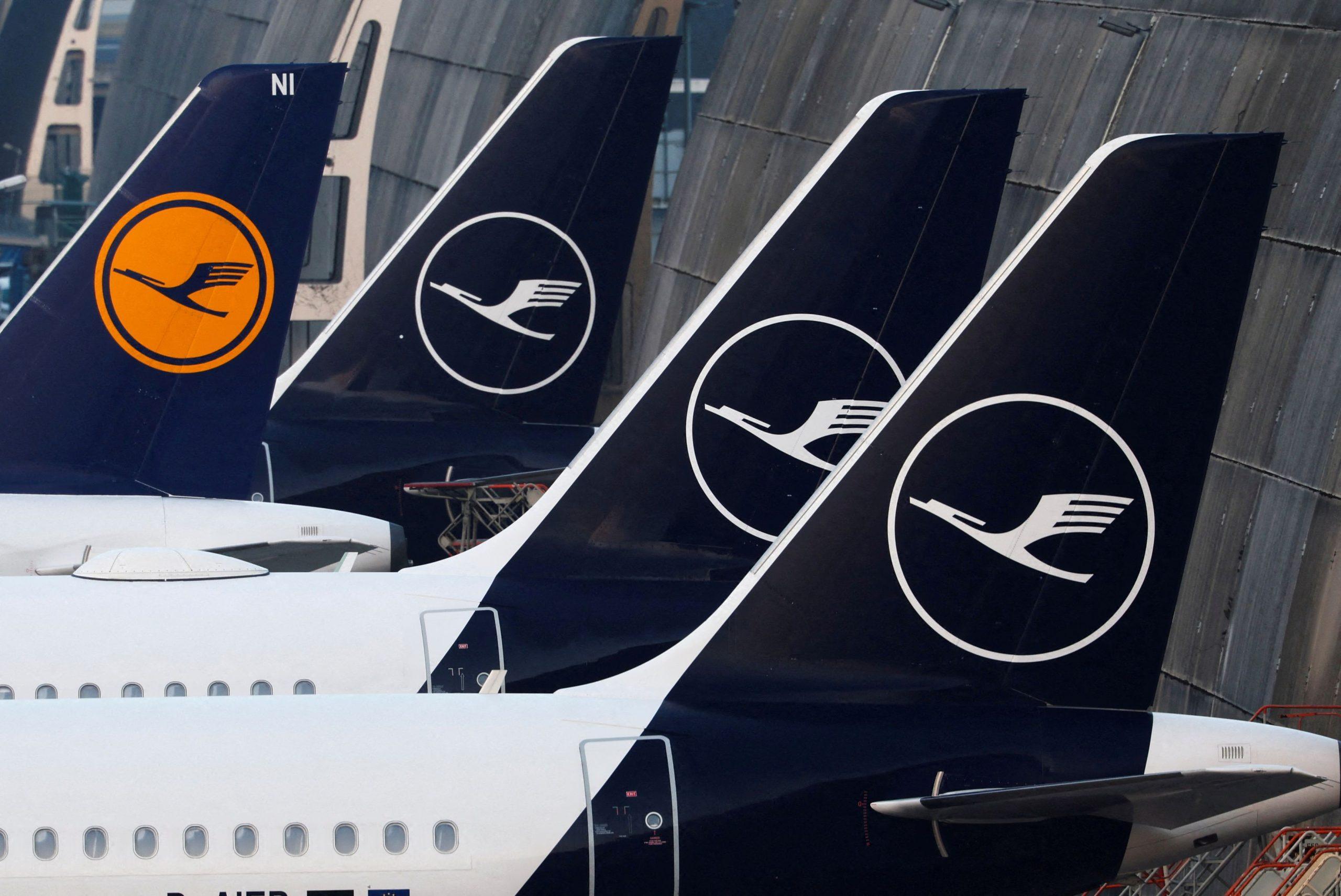 Lufthansa: Οι πιλότοι απειλούν με απεργία, αδιέξοδες οι συζητήσεις για τις συντάξεις