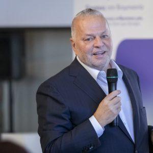 Metlen: Συμφωνία με Schroders Greencoat για τη πώληση χαρτοφυλακίου φωτοβολταϊκών