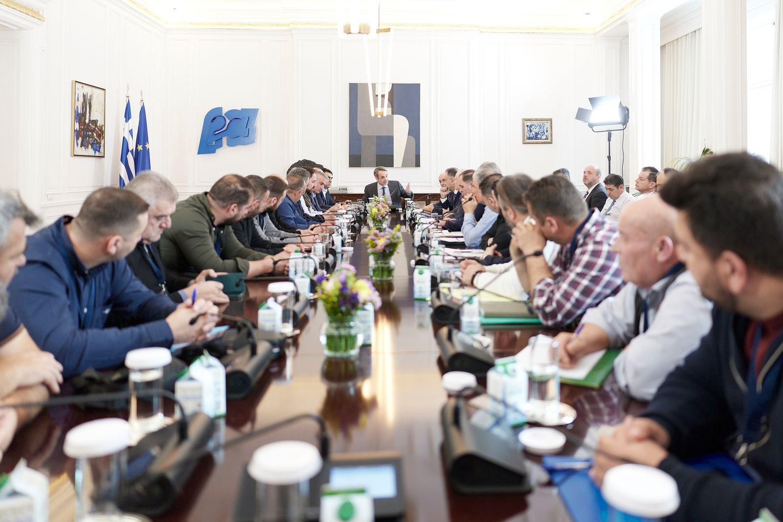 Κτηνοτρόφοι: Υποσχέσεις για de minimis στις ζωοτροφές