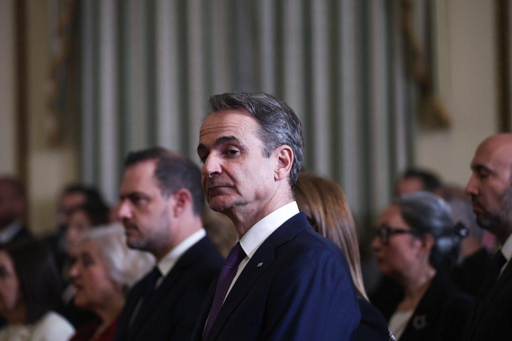 Υποκλοπές: Πώς καταρρέει το αφήγημα των «ιδιωτών» του Predator και η ολοφάνερη αμηχανία μιας ολόκληρης κυβέρνησης