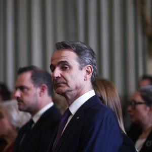 Υποκλοπές: Πώς καταρρέει το αφήγημα των «ιδιωτών» του Predator και η ολοφάνερη αμηχανία μιας ολόκληρης κυβέρνησης