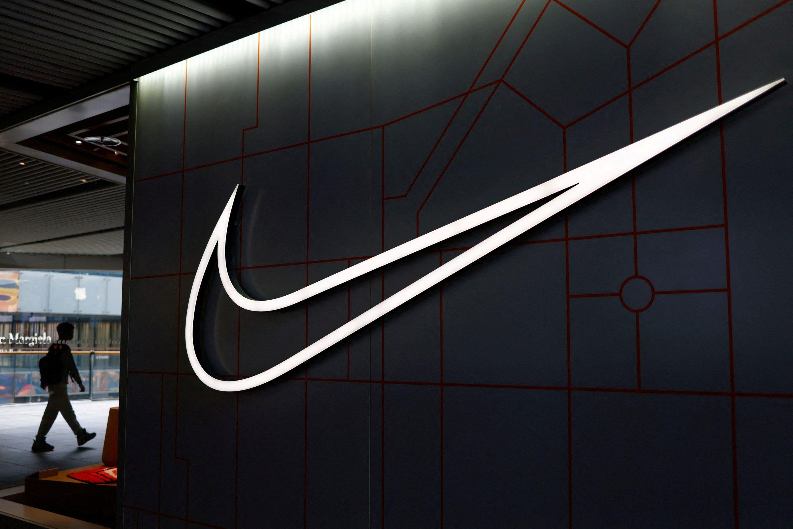 Nike: Υπό έρευνα στις ΗΠΑ για φερόμενη διάκριση κατά λευκών εργαζομένων