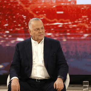 Ευάγγελος Μυτιληναίος: Ξεκινά η αποστολή πακέτων γαλλίου σε υποψήφιους αγοραστές