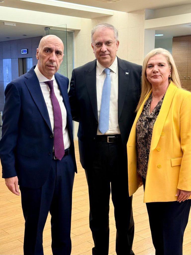 Θεοδωρικάκος: Νέος επιμελητηριακός νόμος το 2026