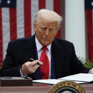 Δασμοί Τραμπ: Τι σημαίνει η ακυρωτική απόφαση του Ανώτατου Δικαστηρίου