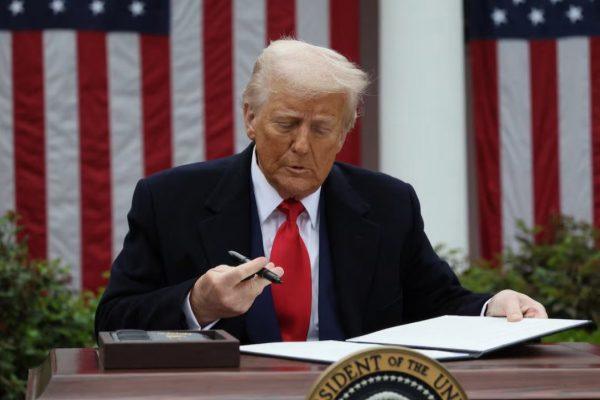 Trump Raises Global Tariff to 15% After Court Setback