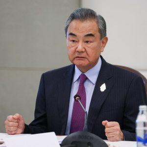 ΥΠΕΞ Κίνας Ουάνγκ: Η Κίνα και η ΕΕ είναι «εταίροι, όχι αντίπαλοι»