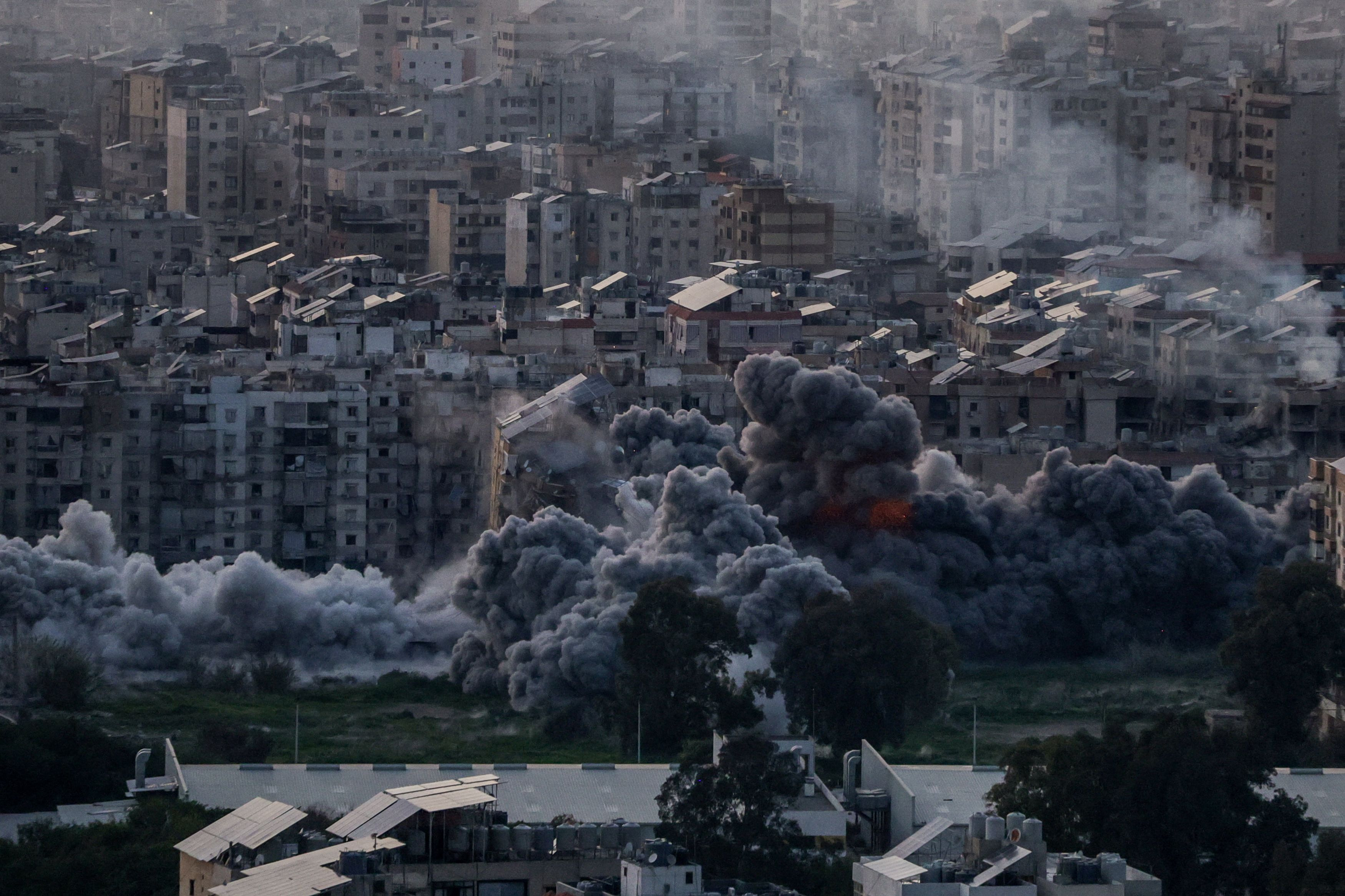 Το Ιράν ανακοινώνει ότι σταματά τις επιθέσεις στις γειτονικές χώρες