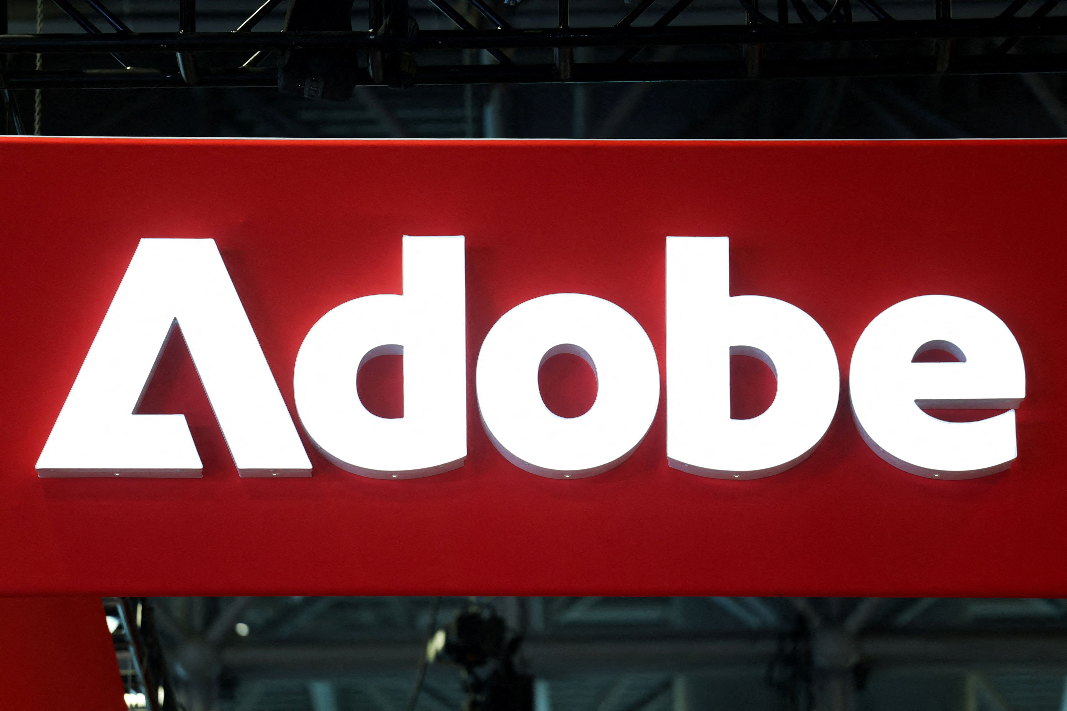 Adobe: Συμβιβασμός 150 εκατ. δολαρίων με τις ΗΠΑ για χρεώσεις ακύρωσης συνδρομών