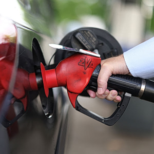 Καύσιμα: Ποιοι Ευρωπαίοι μειώνουν τους φόρους – Ανάχωμα στην ενεργειακή κρίση
