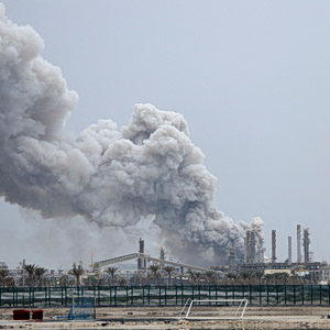 Αναφορές ότι οι ΗΠΑ στέλνουν επιπλέον πλοία και στρατό στο Ιράν