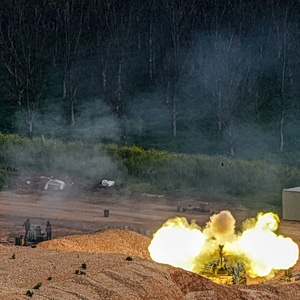 Ένα μήνα στις φλόγες η Μέση Ανατολή – Στον πόλεμο και οι Χούθι της Υεμένης