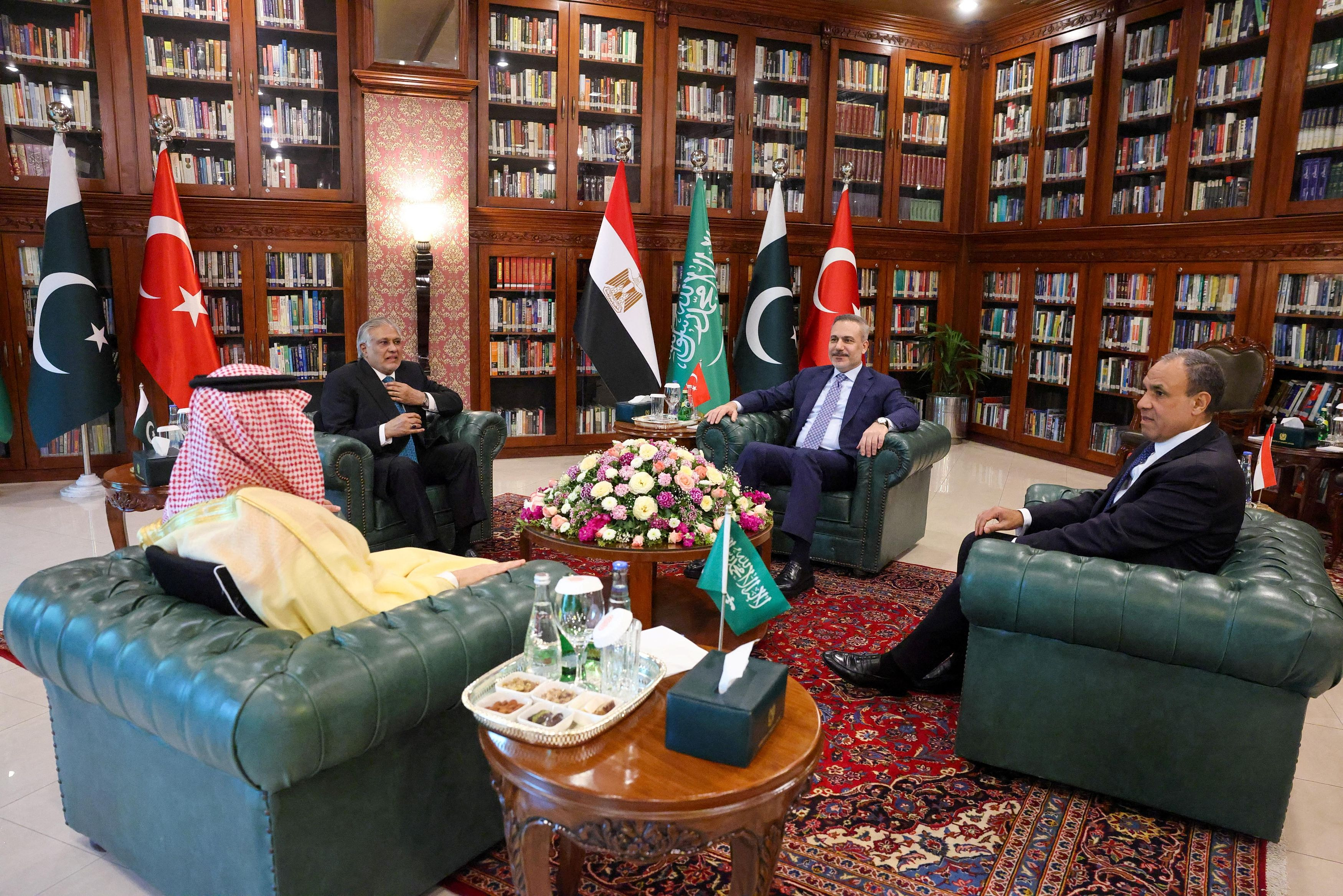 To Ορμούζ στο «τραπέζι» των συνομιλιών στο Πακιστάν