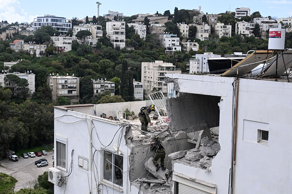 Ο Τραμπ παραδέχεται ότι διαπραγματεύεται με τον Γκαλιμπάφ