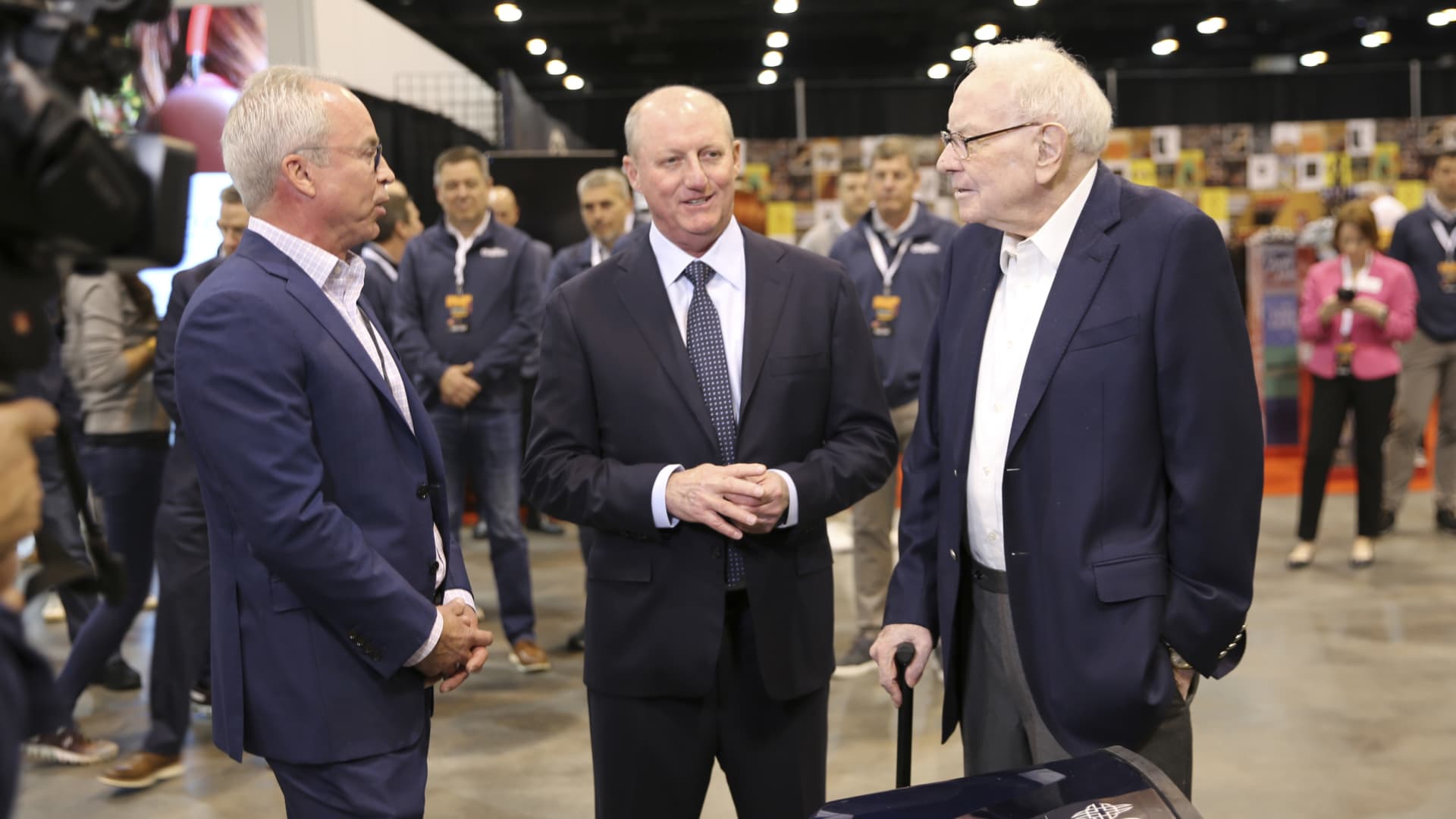 Berkshire: Ο Άμπελ δεσμεύεται να ακολουθήσει το «πλαίσιο» του Μπάφετ