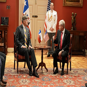 ΗΠΑ: Συνεργασία με τη Χιλή για τα κρίσιμα ορυκτά