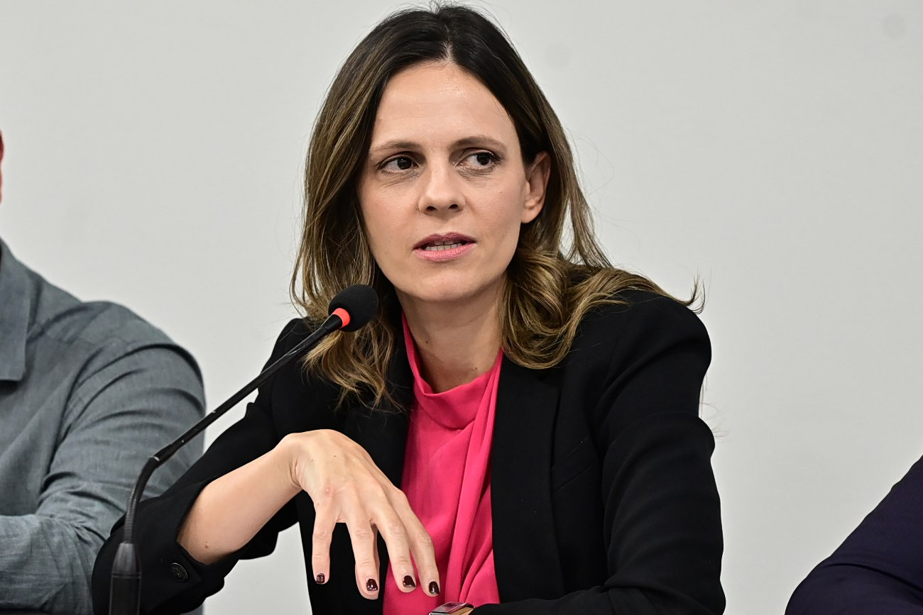 Αχτσιόγλου: Επικίνδυνη εμπλοκή της Ελλάδας στον πόλεμο