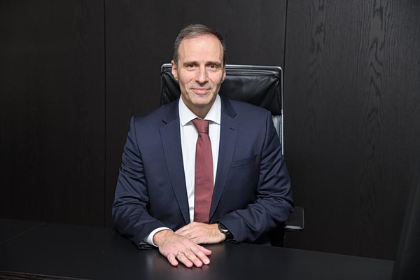 AXIA – Alpha Finance: Θετικές οι προοπτικές για τον Σαράντη, πώς κινήθηκε το 2025