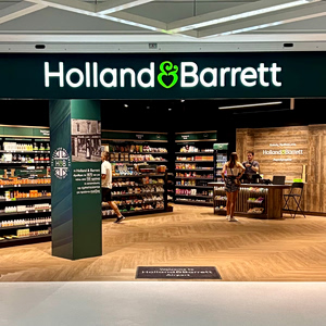 Fourlis: Συμφωνία με την Golden Age για τα Holland & Barrett