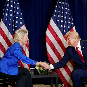 Δασμοί Τραμπ: Καμπανάκι ΗΠΑ σε ΕΕ για τη συμφωνία, απειλές για την πρόσβαση στο LNG